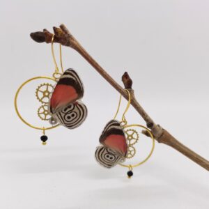 Boucles d'oreille ailes de papillon "Minimago" - Regina avec pièces d’horlogerie ancienne