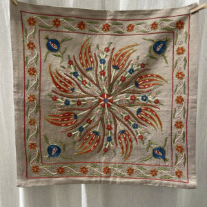 Housse de coussin brodée à la main 50/50cm Champagne