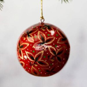 Boule de Noël à trois feuille rouge