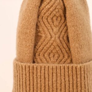 Bonnet pompon chaud couleur avoine