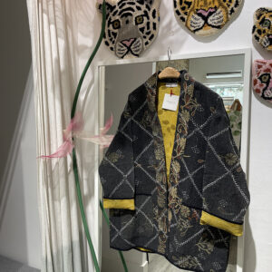 Veste kantha noire fait main pièce unique