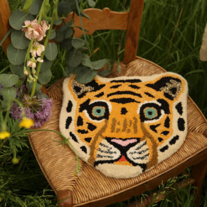 Tapis tête tigre en laine fait main