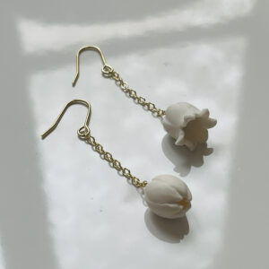 Boucles d'oreilles muguets asymétriques