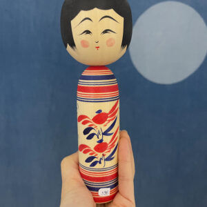 Poupée kokéshi vintage traditionnelle japonais